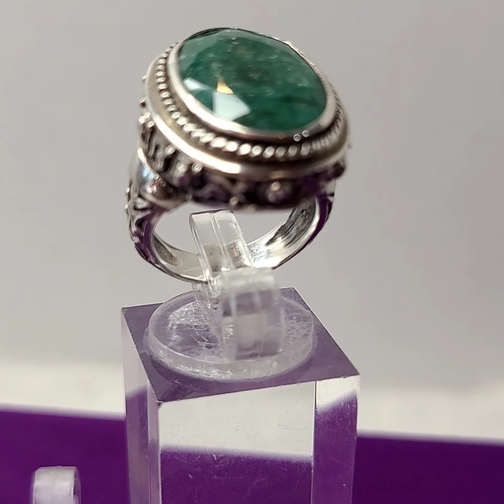 Emerald Oval Cut Sterling Silver Ring
